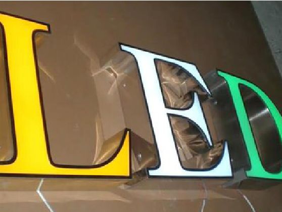 淮安介绍LED招牌的基础知识。